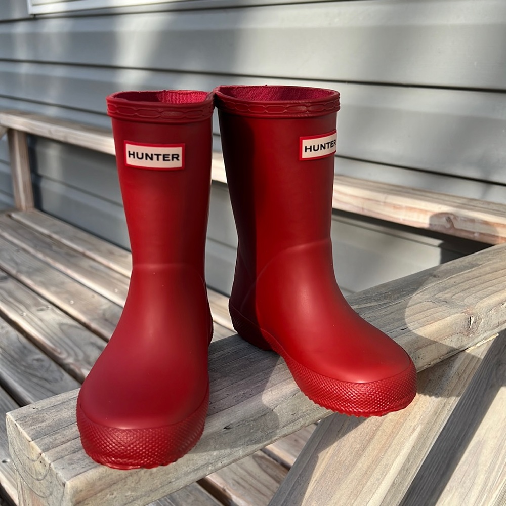 New in Box Hunter Boot - toddler size 8